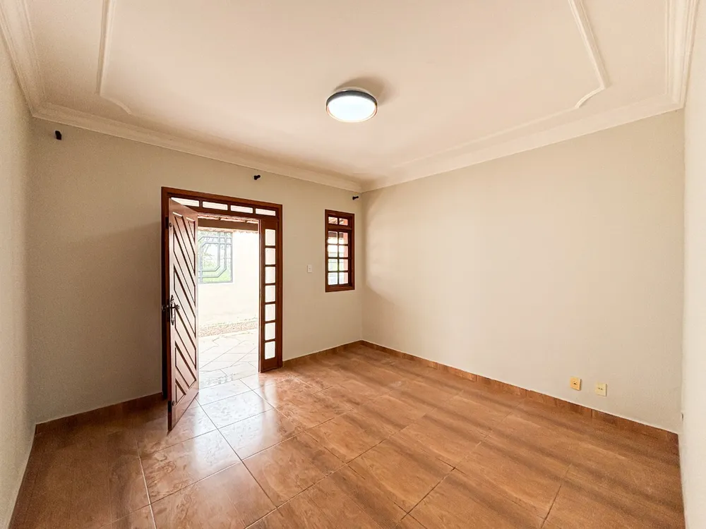 Casa, 5 quartos, 368 m² - Foto 3