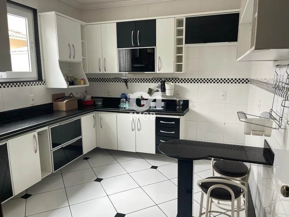 Casa, 4 quartos, 220 m² - Foto 3