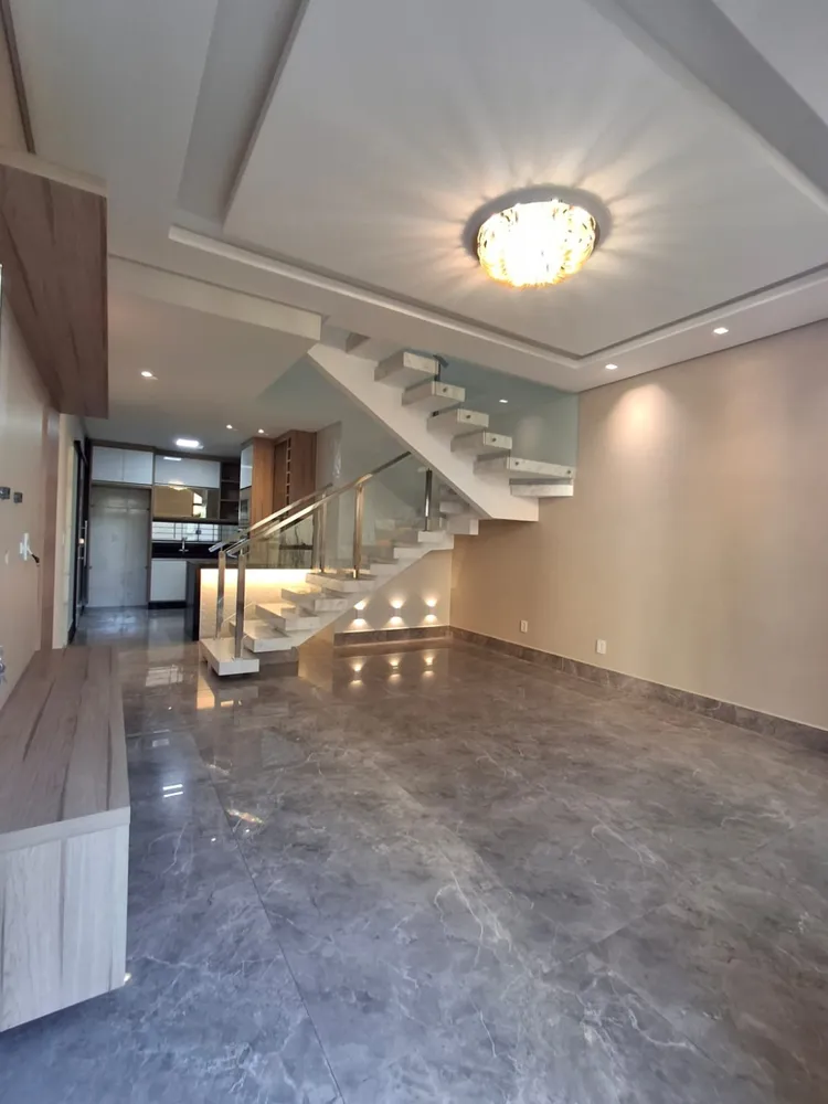 Casa, 4 quartos, 220 m² - Foto 8
