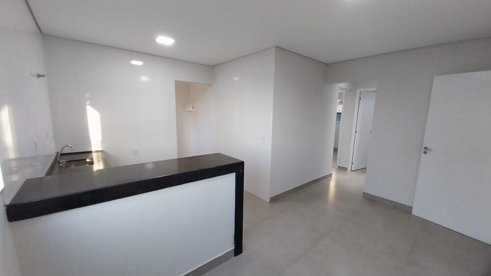 Apartamento para alugar com 3 quartos, 80m² - Foto 1