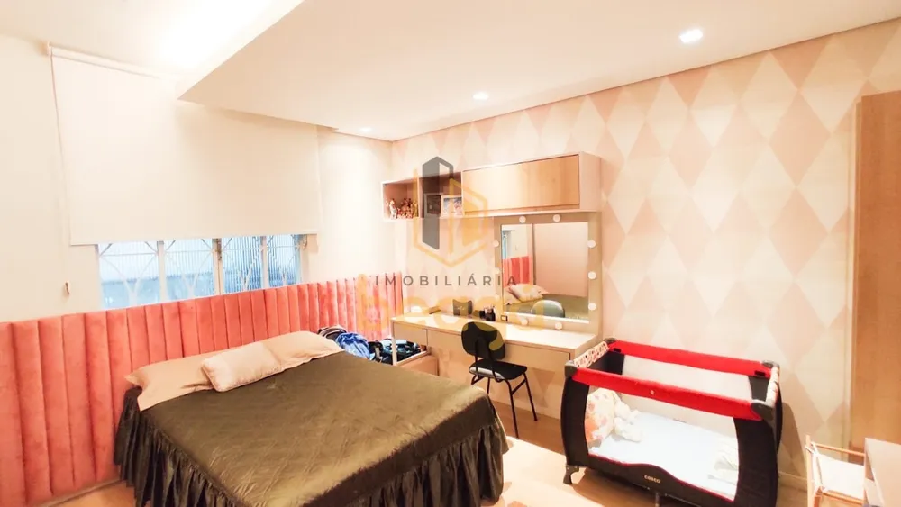 Casa, 3 quartos, 237 m² - Foto 8