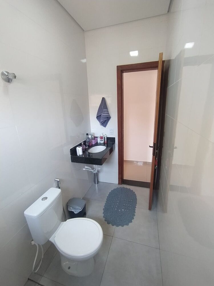 Casa à venda com 2 quartos, 55m² - Foto 5