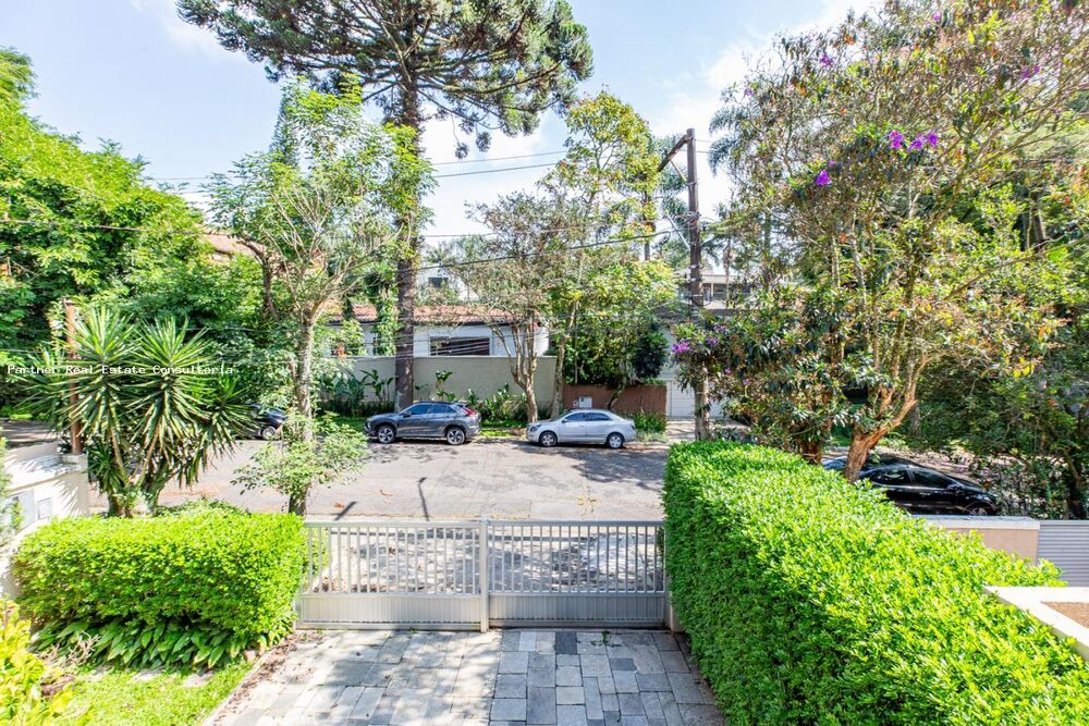 Casa à venda com 3 quartos, 400m² - Foto 2