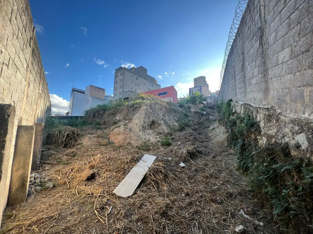 Terreno, 828 m² - Foto 1