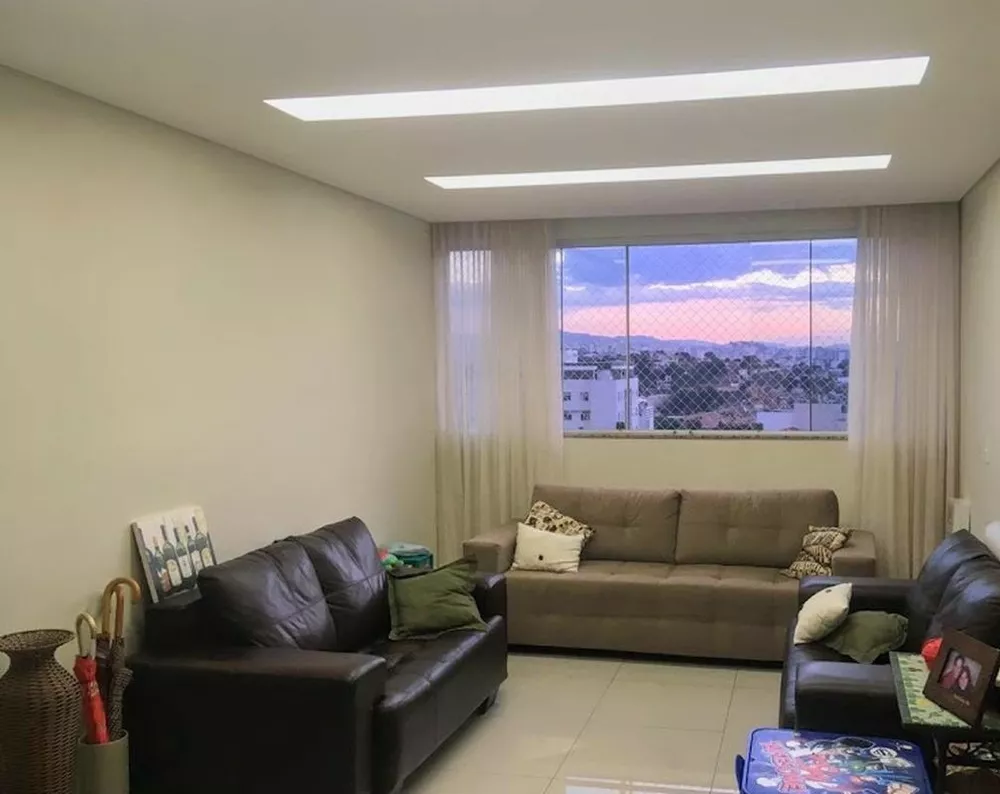 Apartamento à venda com 3 quartos, 25m² - Foto 2