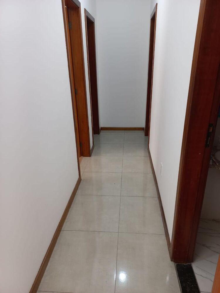Apartamento à venda com 3 quartos, 185m² - Foto 1