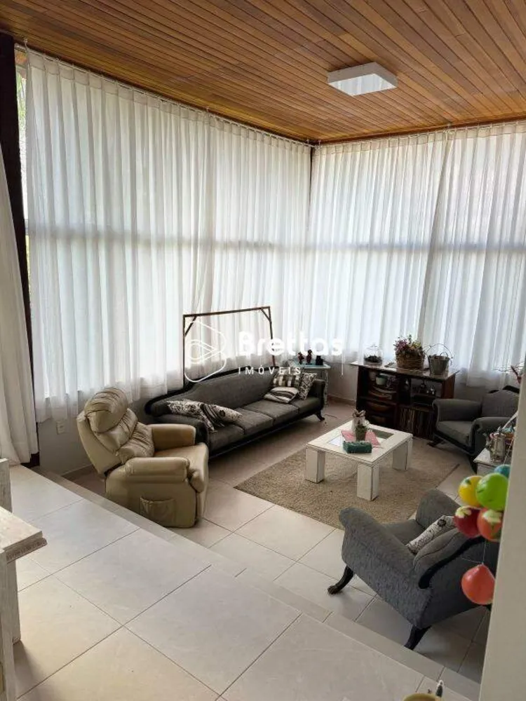 Chácara, 2 quartos, 2562 m² - Foto 2