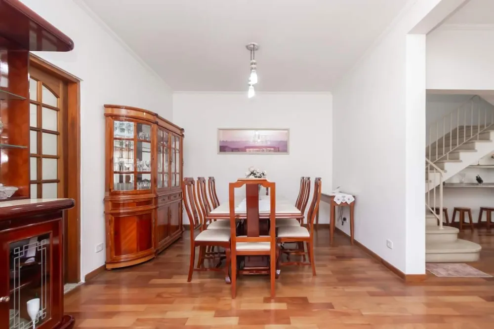 Casa, 3 quartos, 225 m² - Foto 1