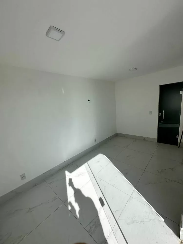 Cobertura para alugar com 3 quartos, 180m² - Foto 9