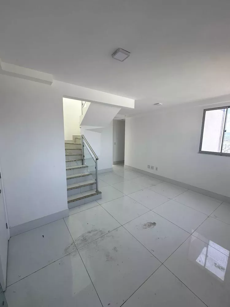 Cobertura para alugar com 3 quartos, 180m² - Foto 1