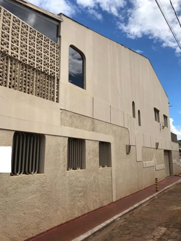 Casa, 3 quartos, 258 m² - Foto 3