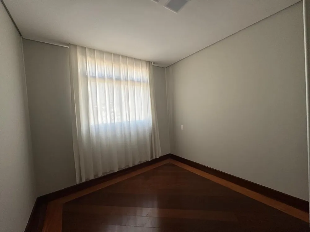 Cobertura, 3 quartos, 240 m² - Foto 8