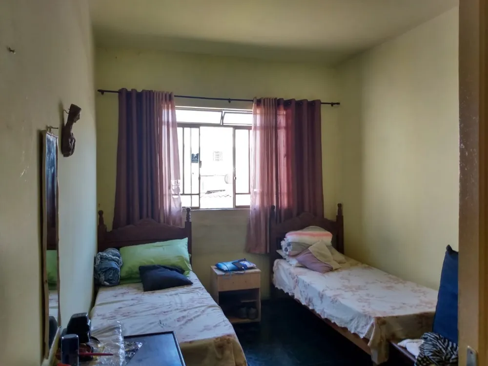 Casa, 6 quartos, 312 m² - Foto 2