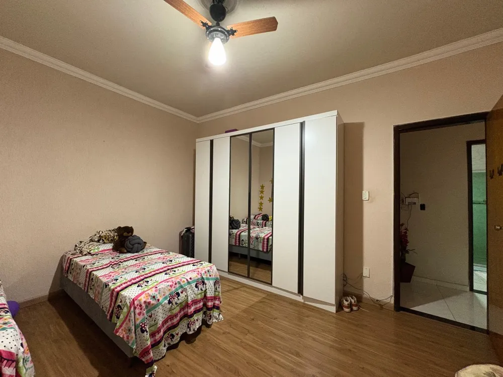 Casa, 3 quartos, 260 m² - Foto 10