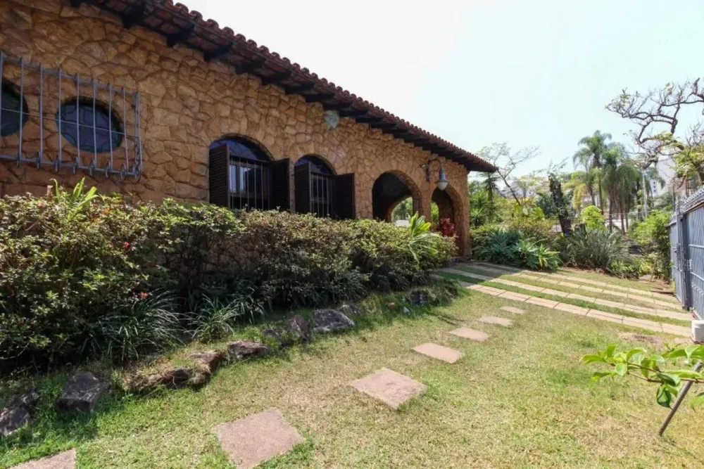 Casa, 4 quartos, 715 m² - Foto 1