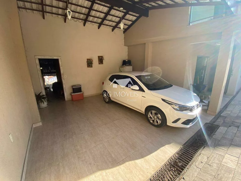 Casa à venda com 4 quartos, 500m² - Foto 3