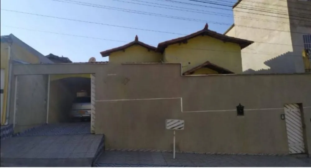 Casa, 3 quartos, 252 m² - Foto 1