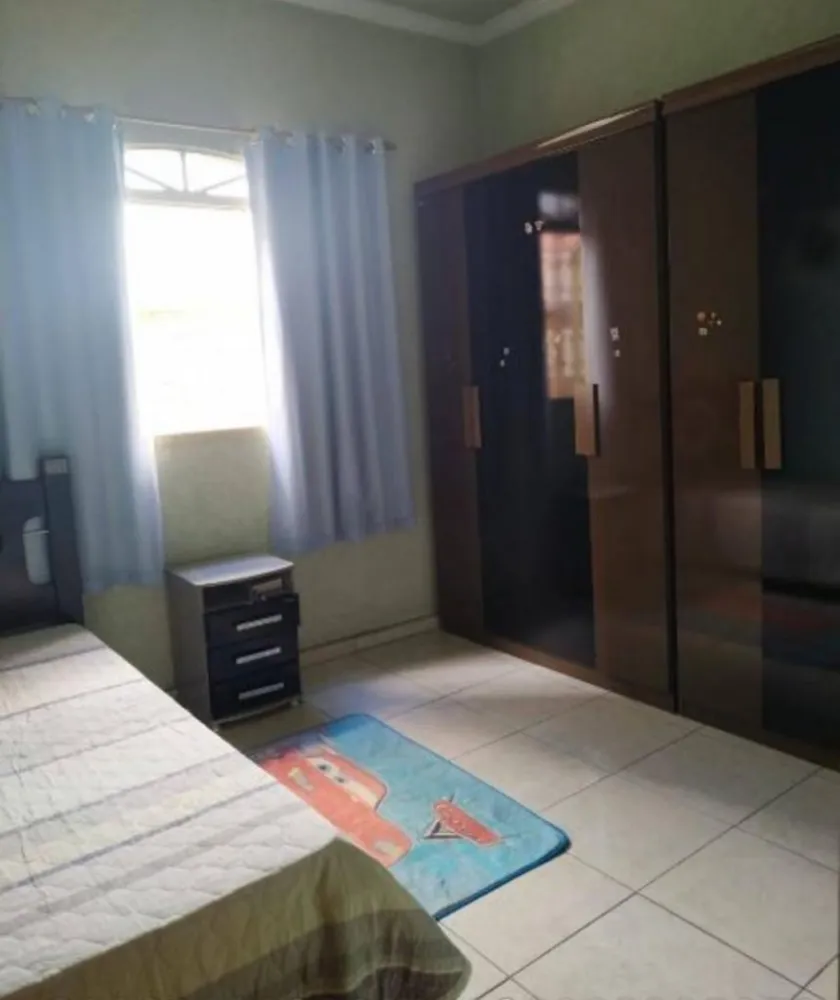 Casa, 3 quartos, 252 m² - Foto 4