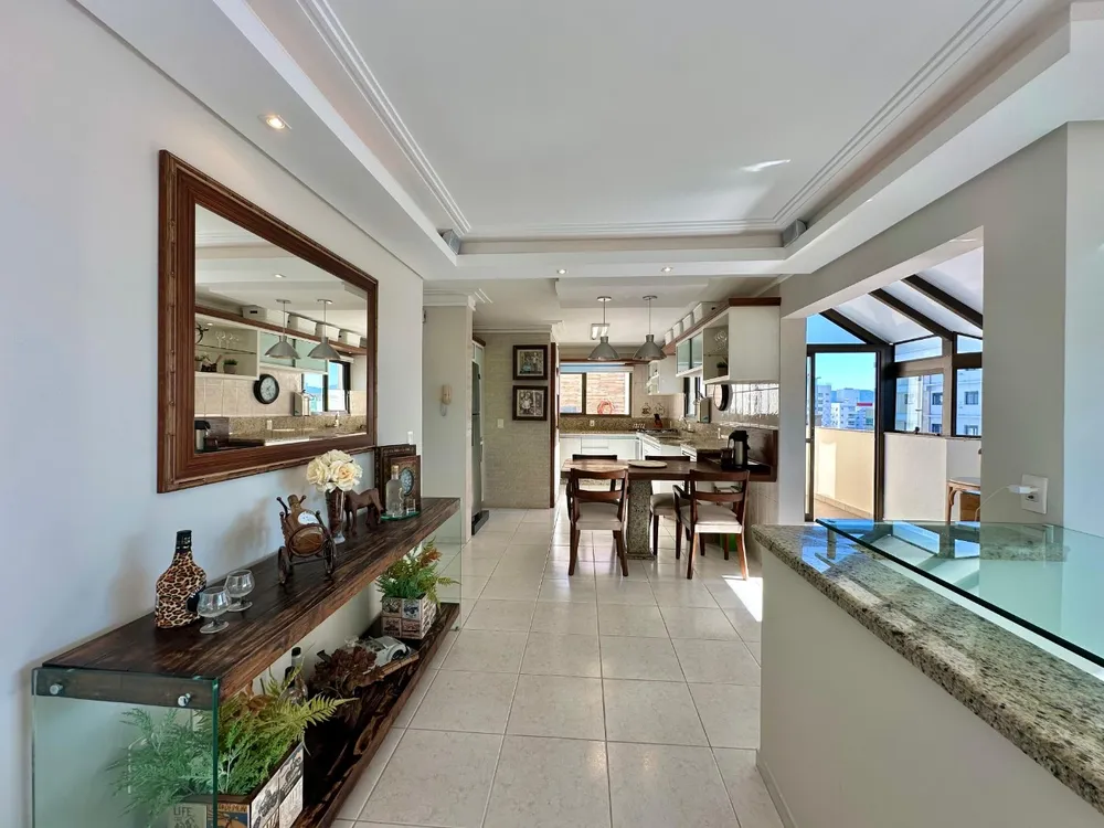 Apartamento, 4 quartos, 316 m² - Foto 1