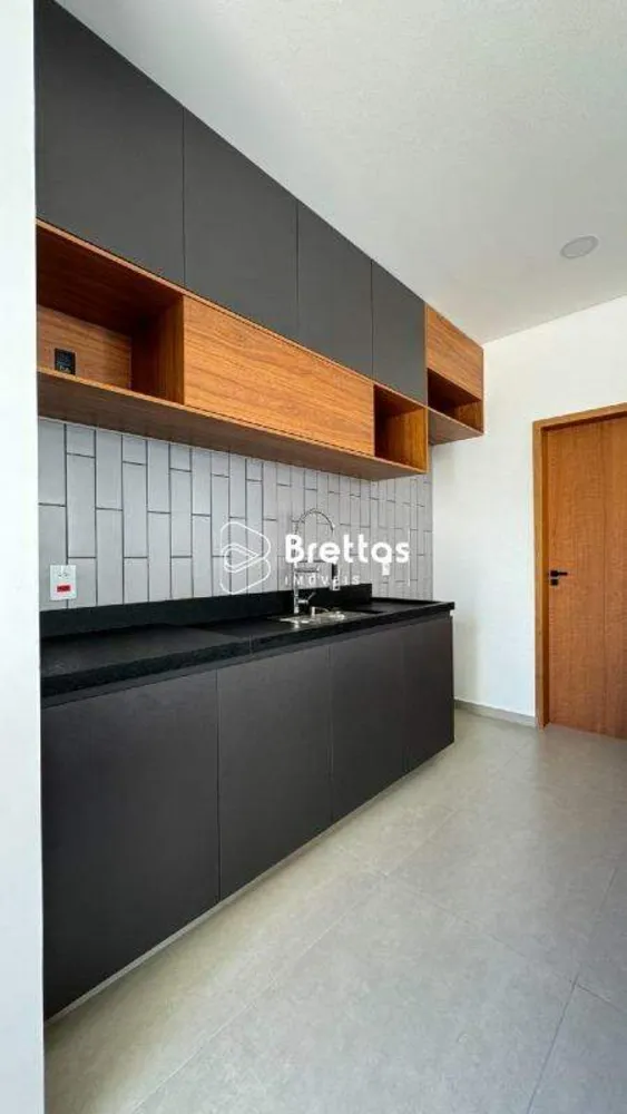 Casa, 4 quartos, 208 m² - Foto 2