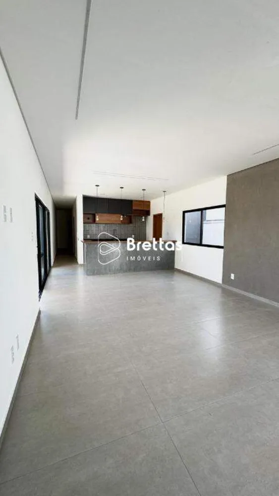 Casa, 4 quartos, 208 m² - Foto 1