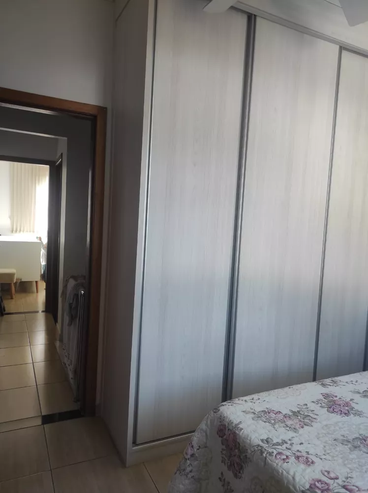 Casa à venda com 2 quartos, 120m² - Foto 8