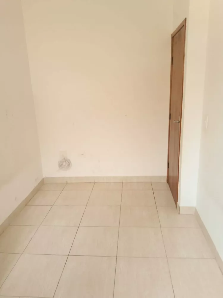 Casa à venda com 2 quartos, 60m² - Foto 6