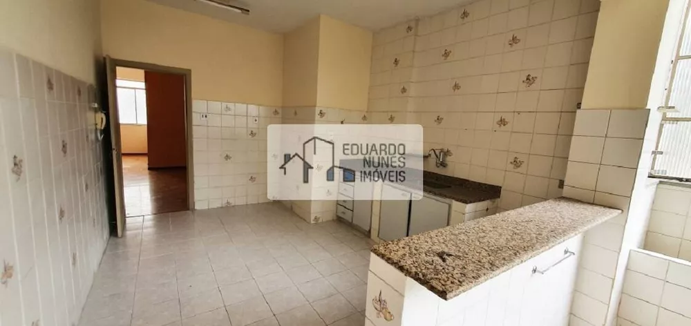 Apartamento à venda com 3 quartos, 115m² - Foto 12