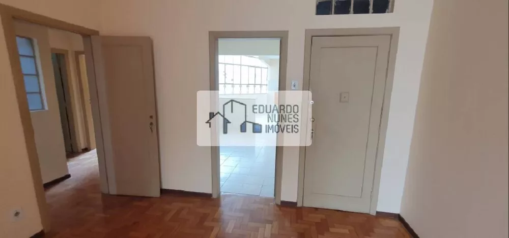 Apartamento à venda com 3 quartos, 115m² - Foto 1