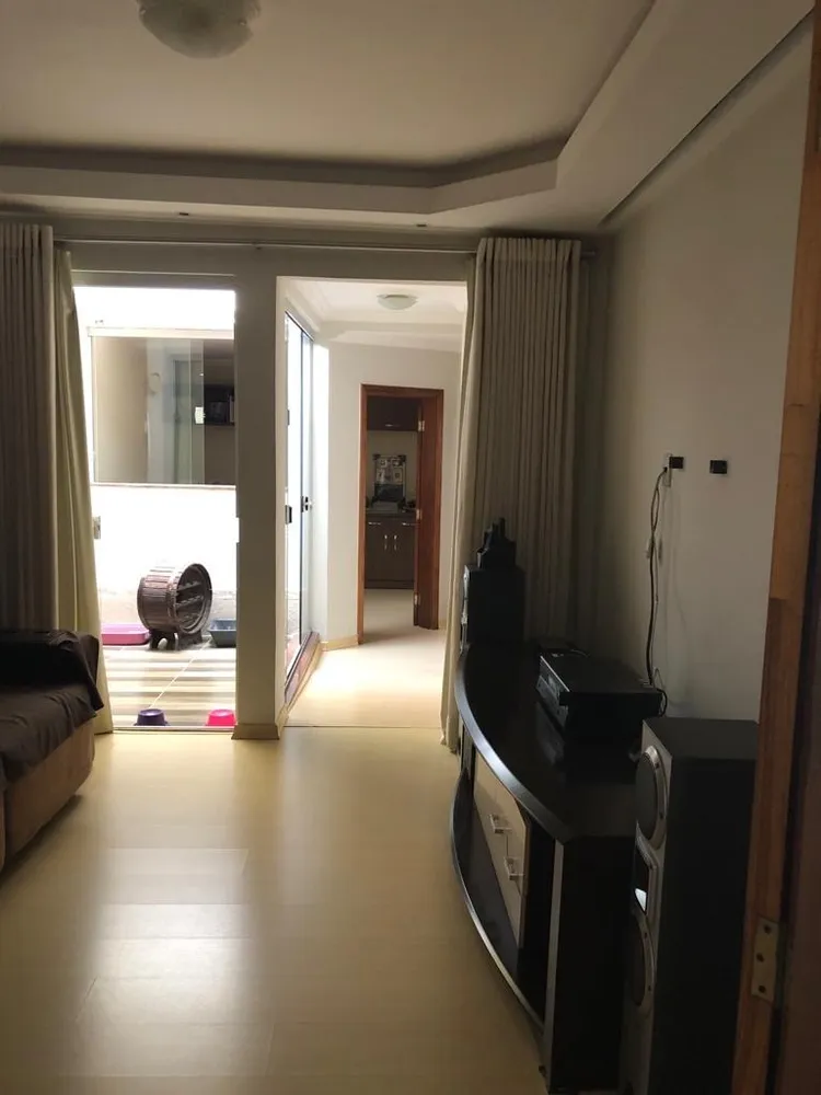 Casa, 4 quartos, 250 m² - Foto 8