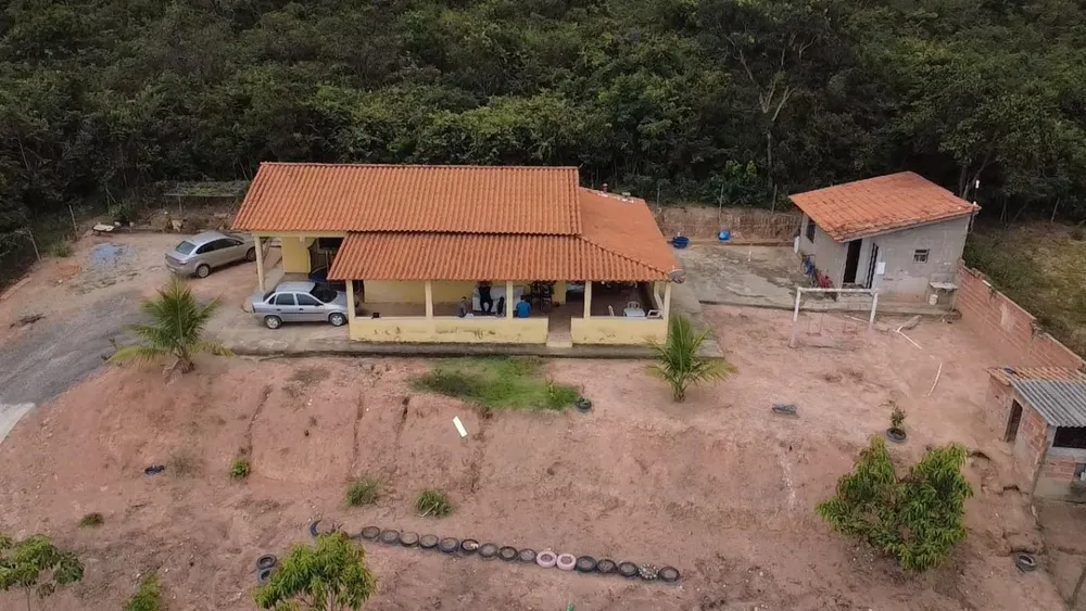 Chácara, 2 quartos, 2000 m² - Foto 1