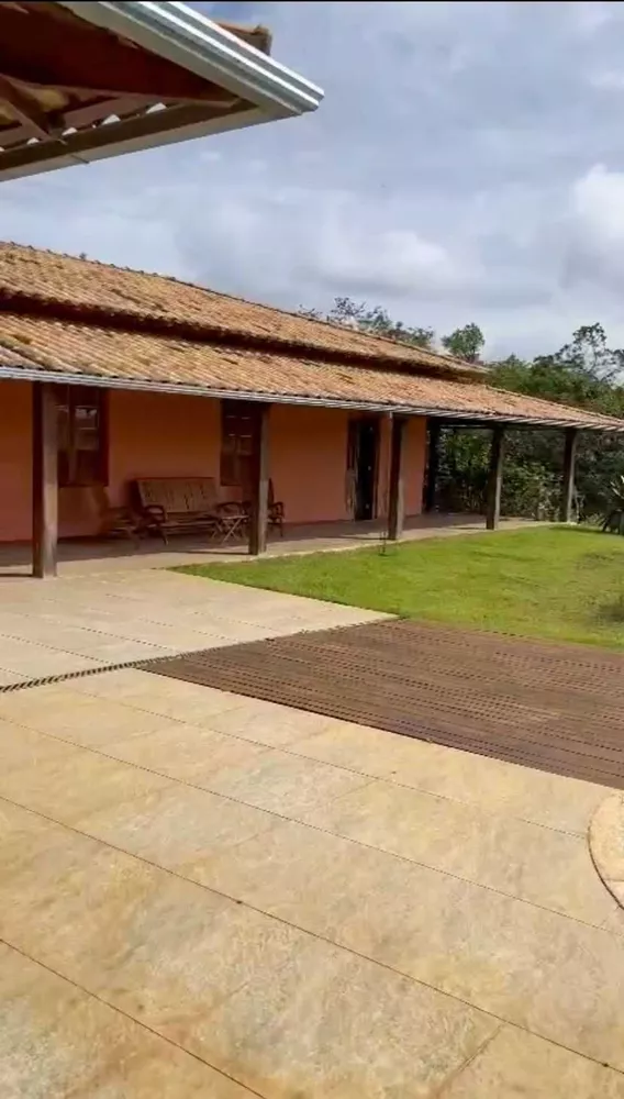 Chácara à venda com 4 quartos, 5600m² - Foto 13