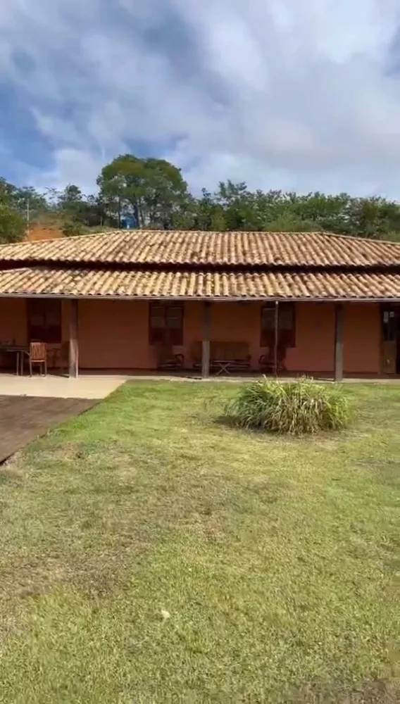 Chácara à venda com 4 quartos, 5600m² - Foto 11