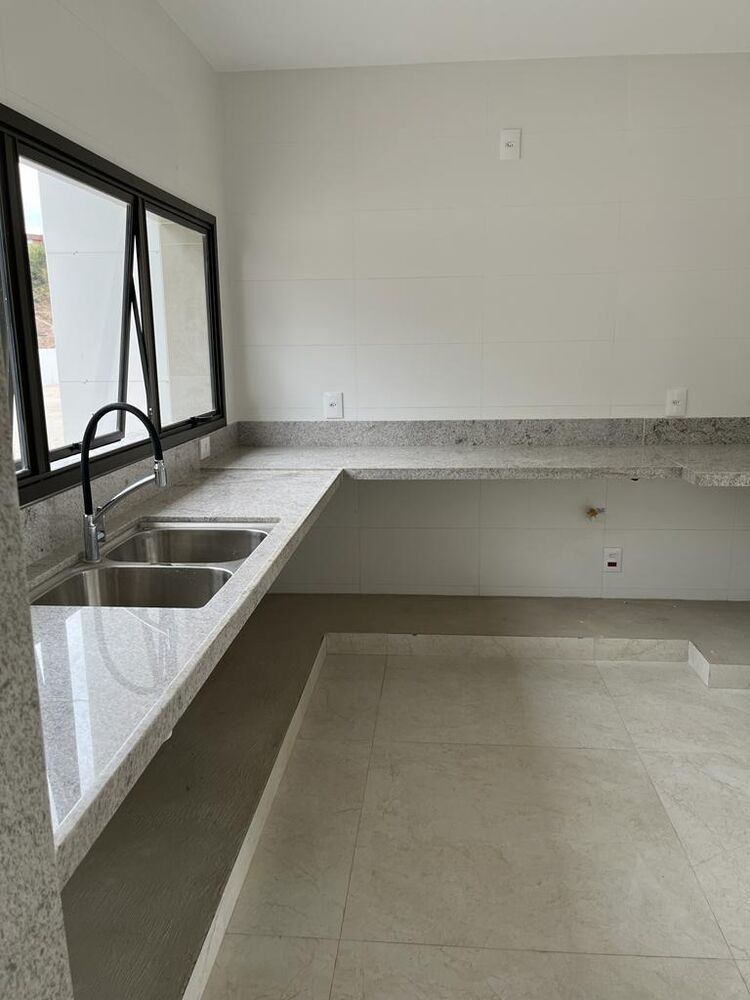 Apartamento à venda com 4 quartos, 134m² - Foto 8