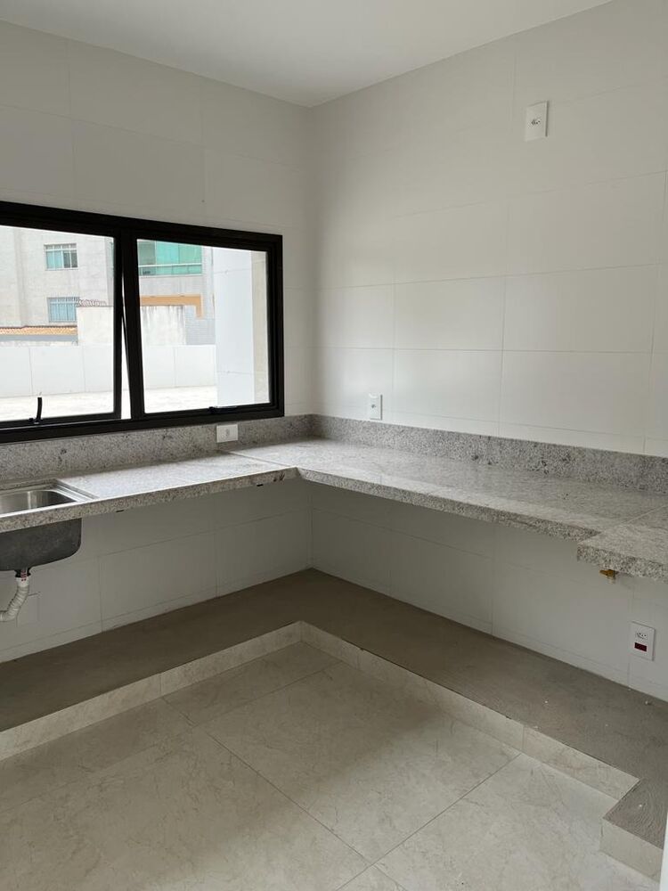 Apartamento à venda com 4 quartos, 134m² - Foto 4
