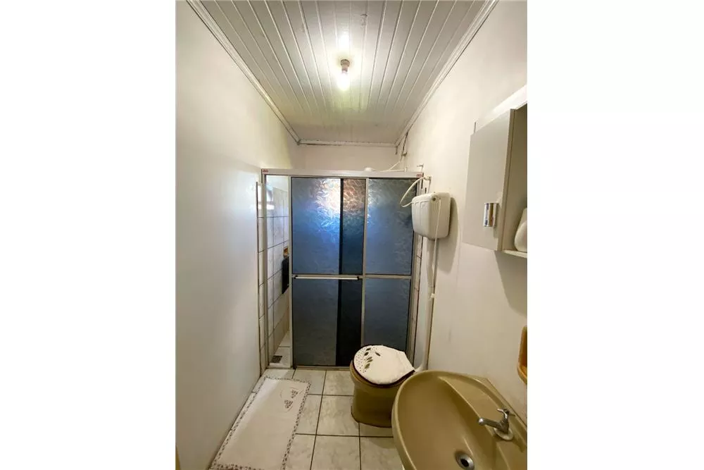 Casa à venda com 5 quartos, 240m² - Foto 10