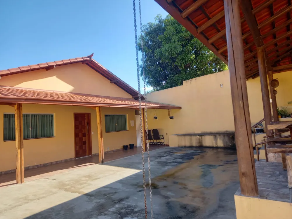 Casa, 3 quartos, 235 m² - Foto 2