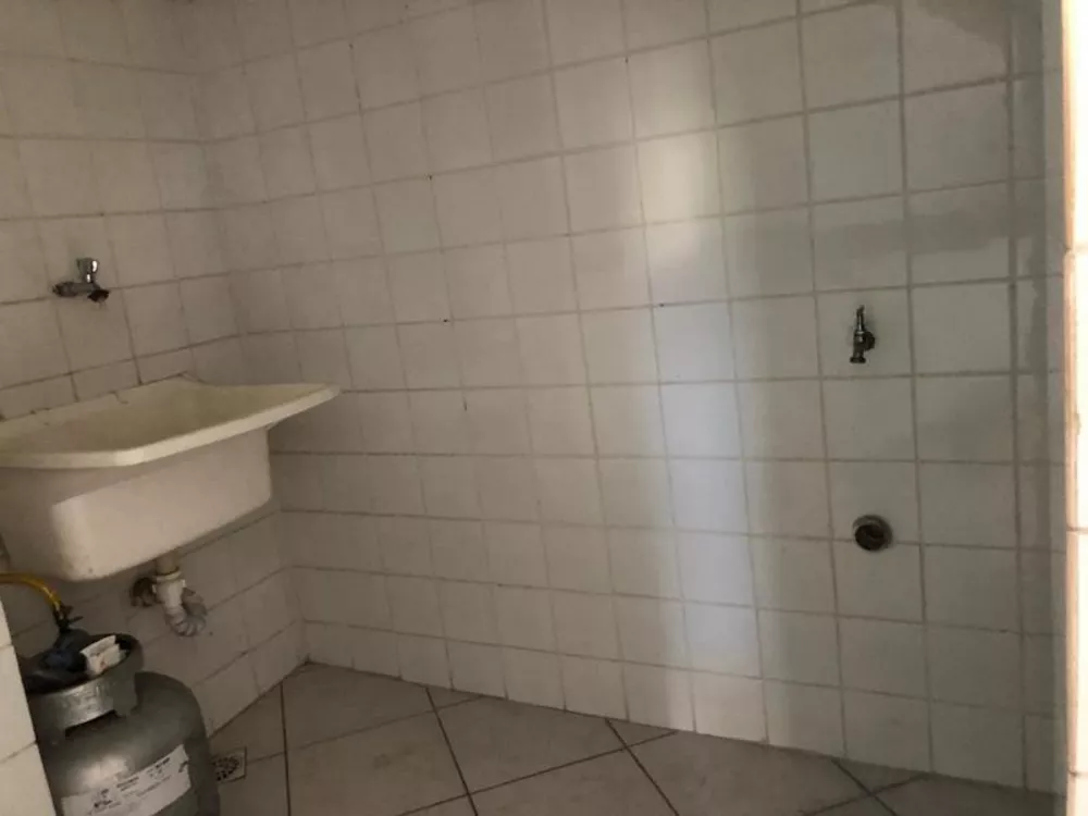 Apartamento à venda com 1 quarto, 38m² - Foto 19