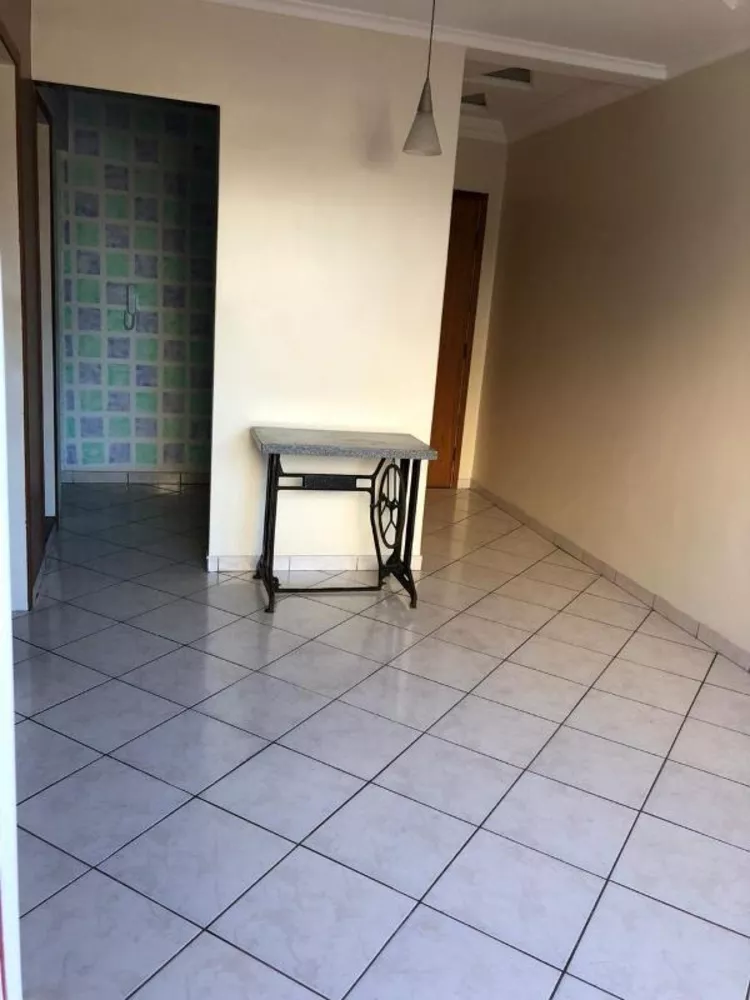 Apartamento à venda com 1 quarto, 38m² - Foto 7