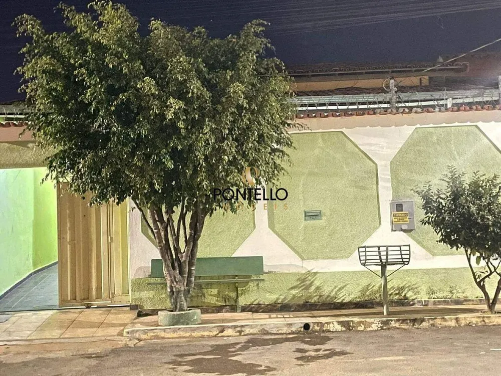Casa, 4 quartos, 146 m² - Foto 1