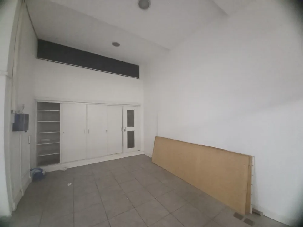 Loja-Salão, 2000 m² - Foto 1