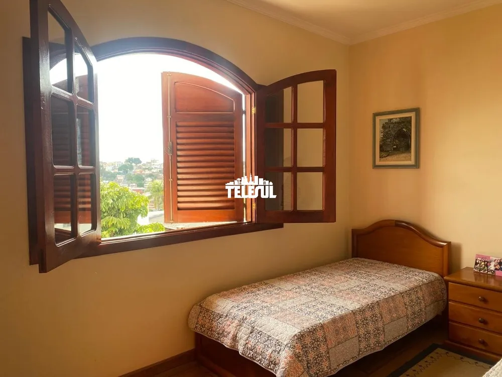 Casa, 3 quartos, 288 m² - Foto 6
