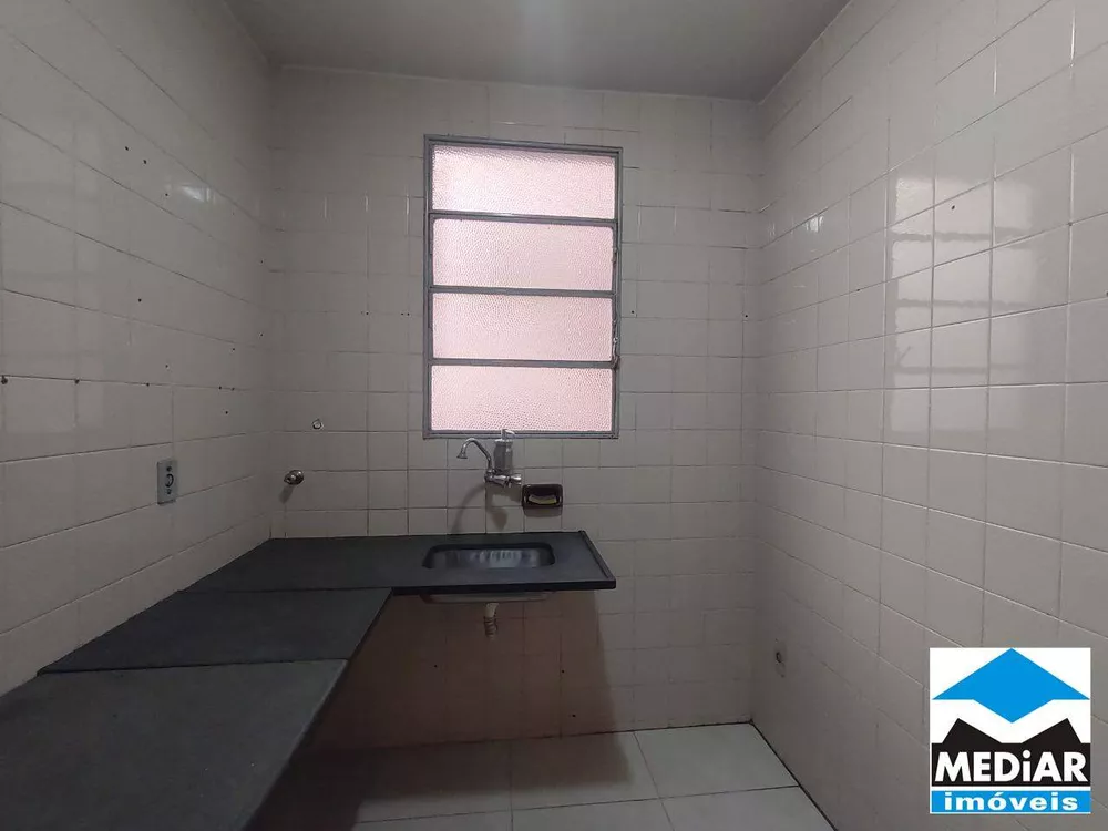 Apartamento para alugar com 3 quartos, 70m² - Foto 5