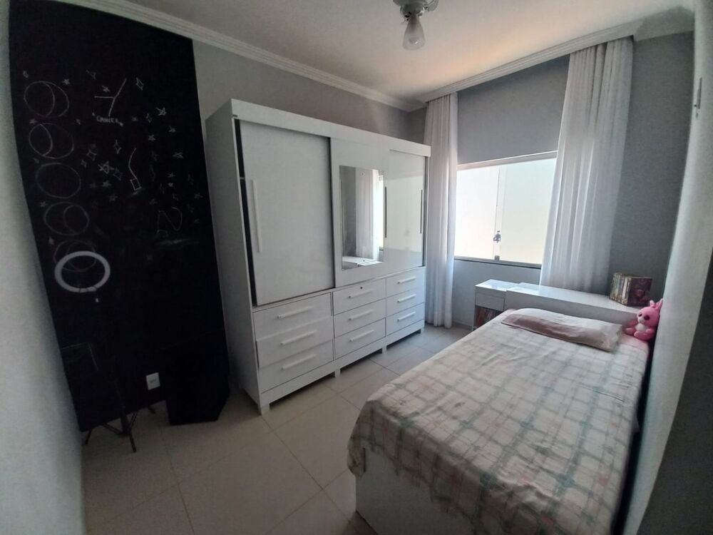 Casa à venda com 4 quartos, 150m² - Foto 3