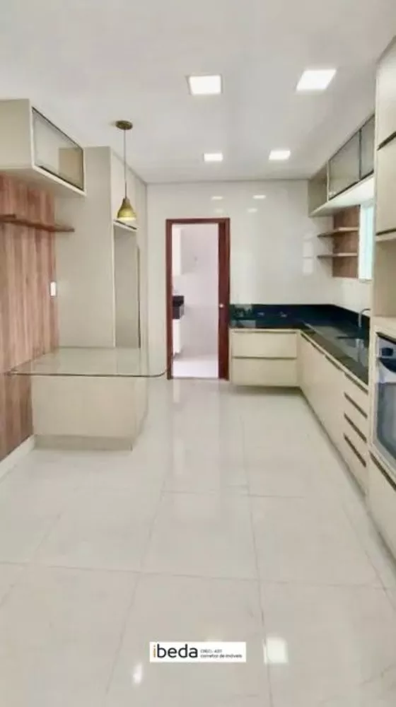 Casa de Condomínio à venda com 3 quartos, 200m² - Foto 3