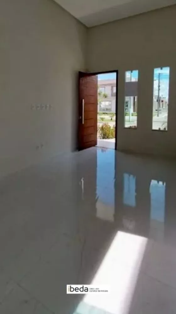 Casa de Condomínio à venda com 3 quartos, 200m² - Foto 4