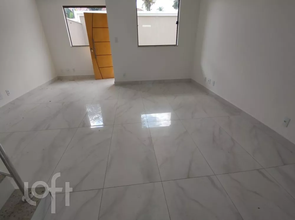 Casa à venda com 3 quartos, 102m² - Foto 3