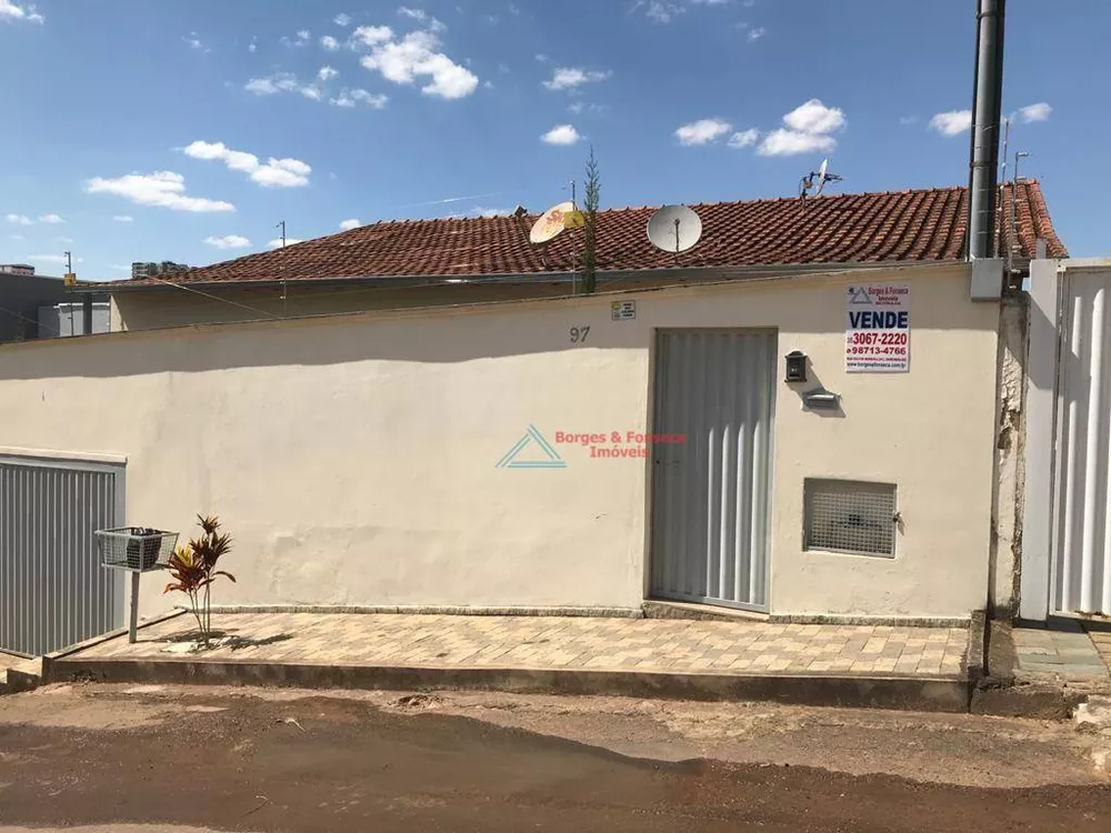 Casa à venda com 4 quartos, 360m² - Foto 2