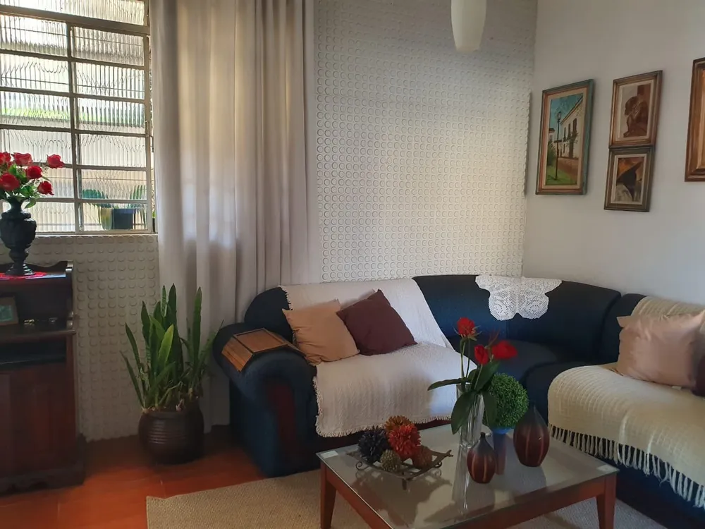 Casa, 4 quartos, 218 m² - Foto 1
