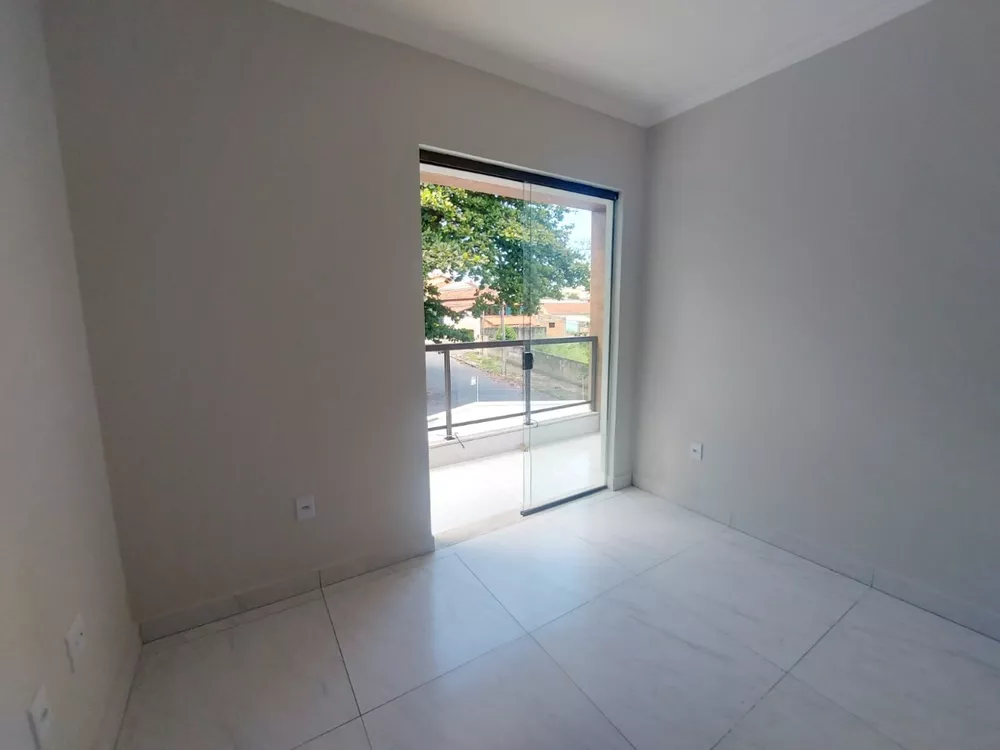 Casa à venda com 3 quartos, 205m² - Foto 14